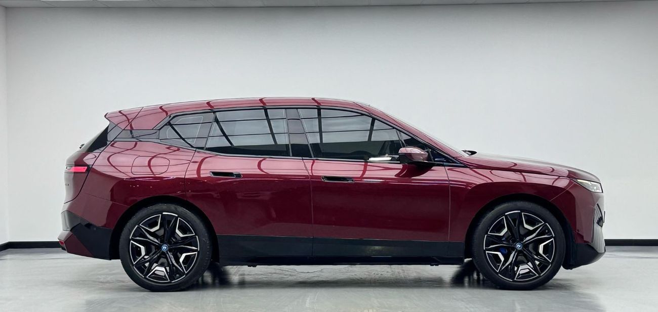 BMW iX xDrive40 2023 BMW iX xDrive40, 2028 BMW Warranty, 2029 BMW Service Pack, Very Low Km, GCC