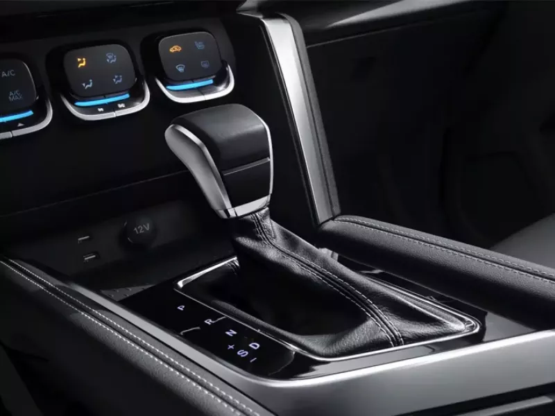 بايك X35 interior - Gear and Controls