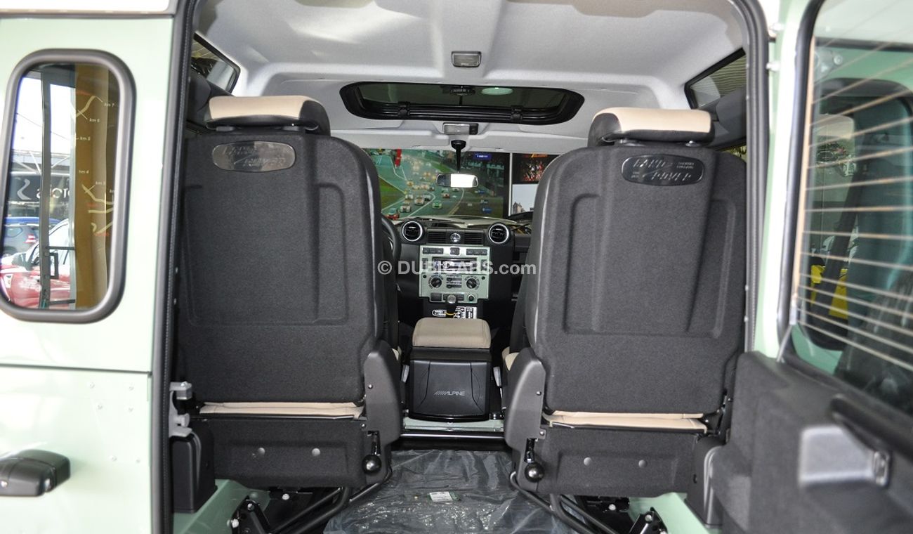 Land Rover Defender