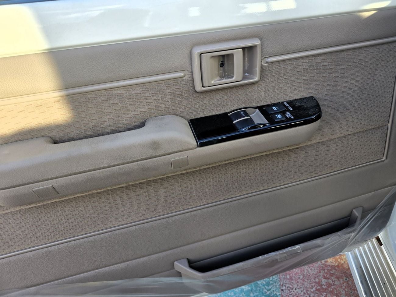 تويوتا لاند كروزر بيك آب SC 4.0L