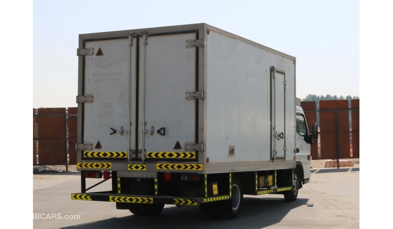 ميتسوبيشي كانتر 2015 | CANTER FREEZER 3 TON CAPACITY WITH GCC SPECS AND EXCELLENT CONDITION