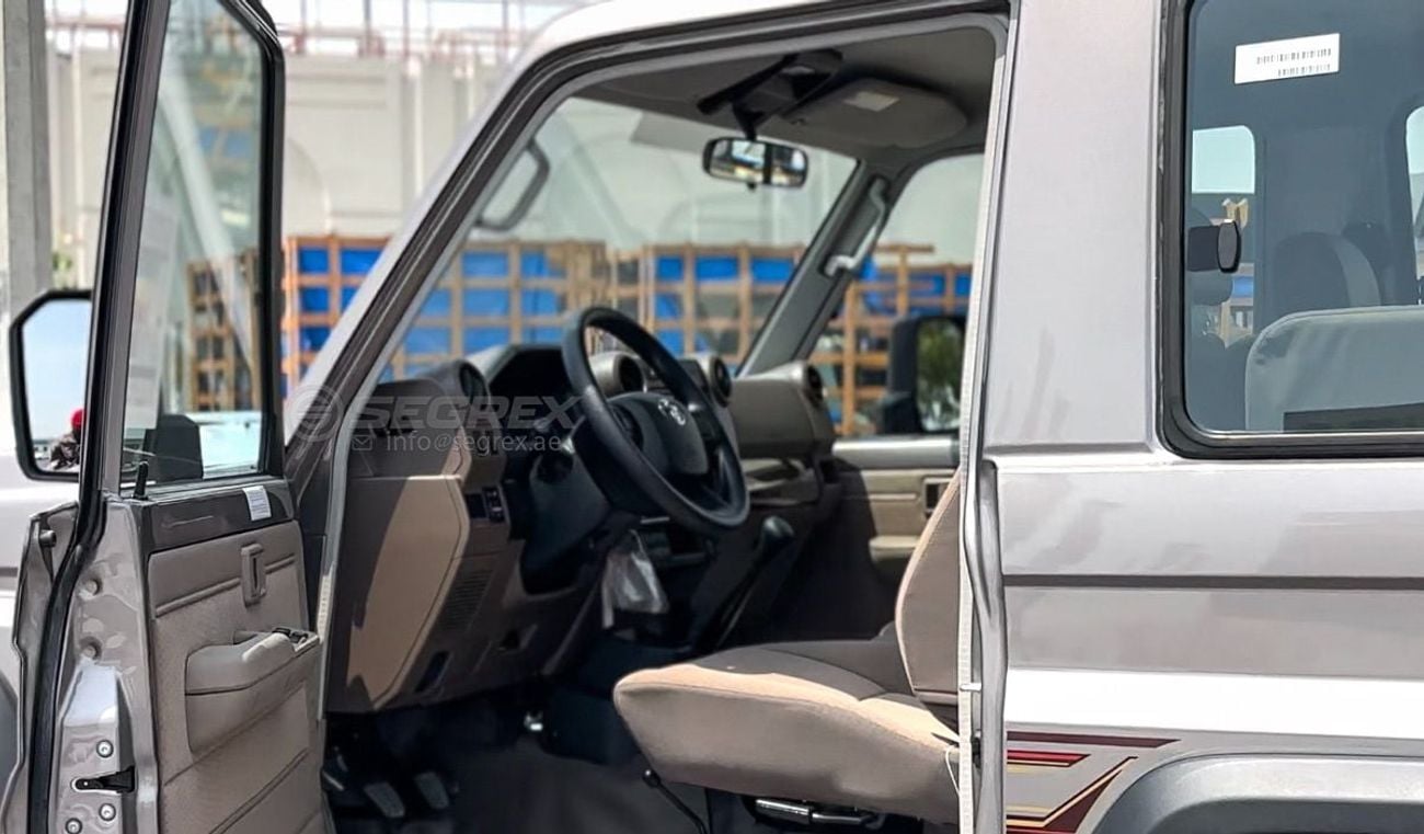 Toyota Land Cruiser 70 Hardtop LC71 . 4.0L . Petrol . 4WD . 5-Speed Manual . 7 Seats . 3 Doors For Export