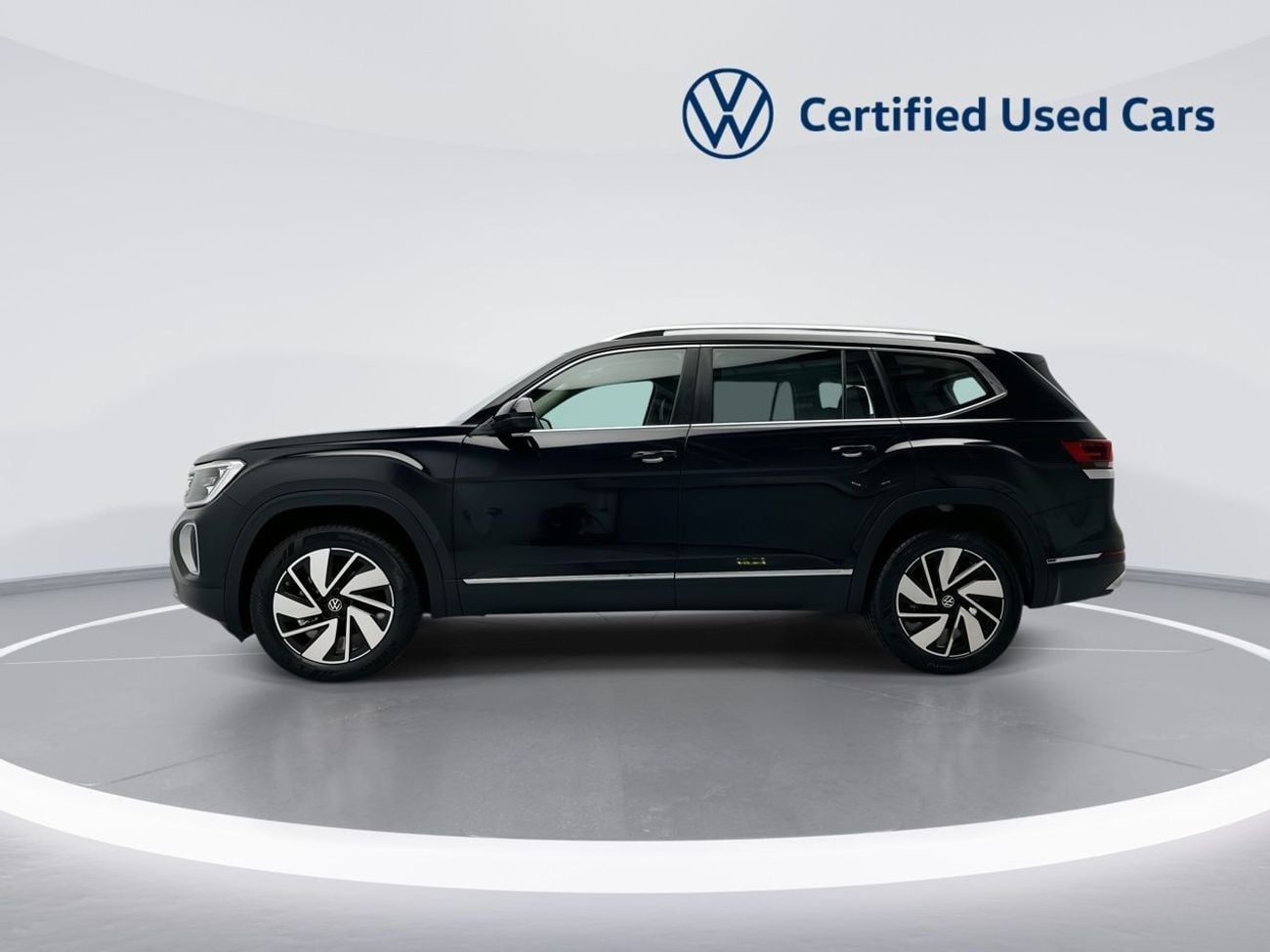 Volkswagen Teramont Comfortline 3.6L (Ref#37211) / 39,100 AED SAVINGS from New Car