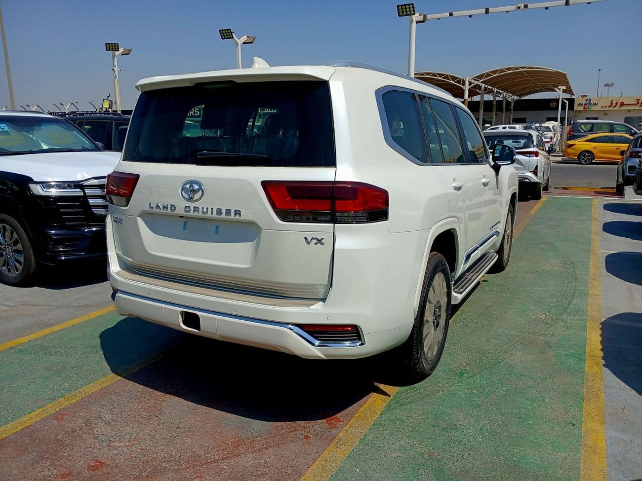 Toyota Land Cruiser VX 3.3L LC300 VX DEISEL 3.3L  FULL OPTION 2025