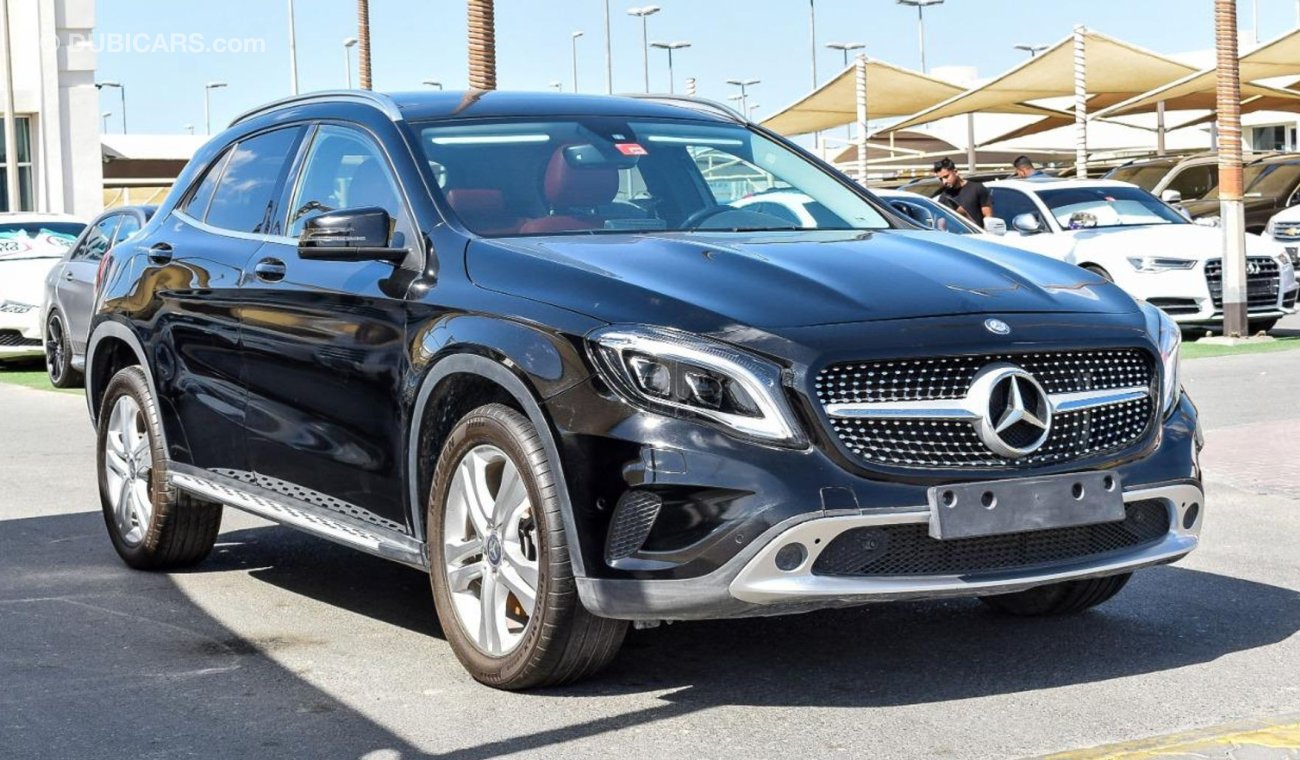 Mercedes-Benz GLA 250