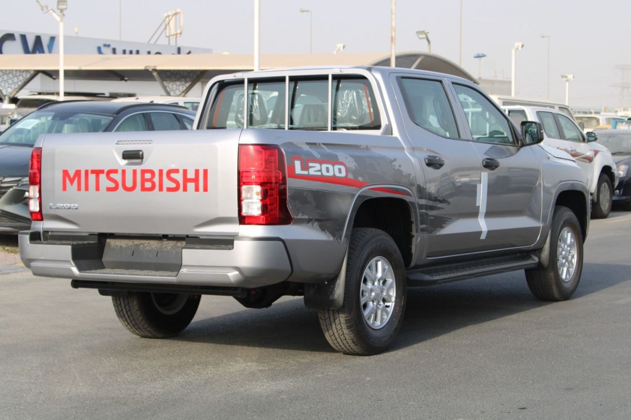 Mitsubishi L200 MITISUBISHI L200 2.4L DIESEL DOUBLE CAB 4WD GLS MANUAL