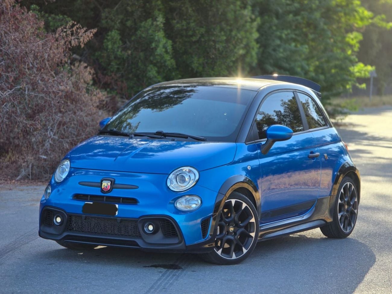 Fiat 500 FIAT 695 ABARTH 2023 GCC // UNDER WARRANTY // SERVICE CONTRACT //ORGINAL PAINT // ACCIDENT FREE // 2