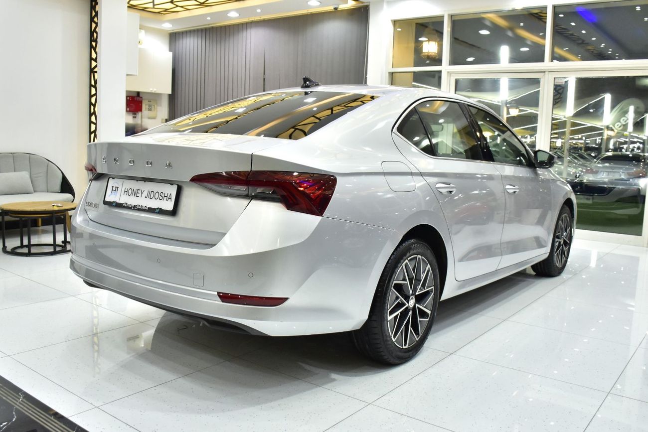 سكودا أوكتافيا EXCELLENT DEAL for our Skoda Octavia ( 2021 Model ) in Silver Color GCC Specs
