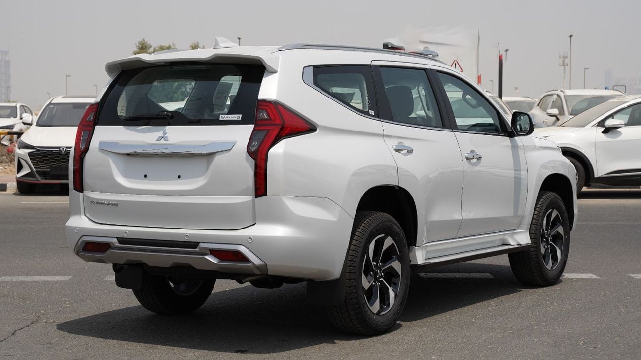 Mitsubishi Montero Sport GLS Brand New – 3.0L Petrol 4WD Automatic – H59 – GCC 2026 – Export Only
