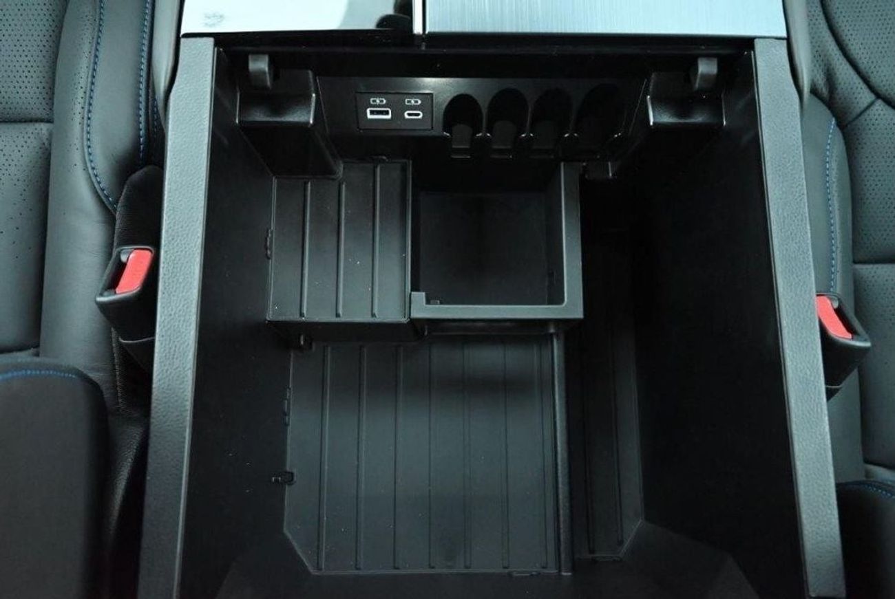 Toyota Sequoia 2025 TOYOTA SEQUOIA PLATINUM HYBRID V6 3.5L TURBO 4WD 7-SEATER AUTOMATIC