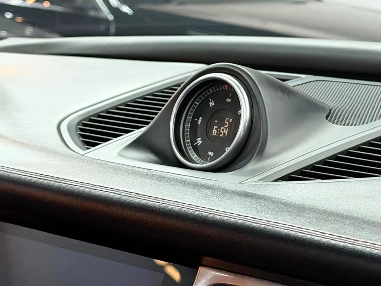 بورش ماكان S 3.0L (340 HP)