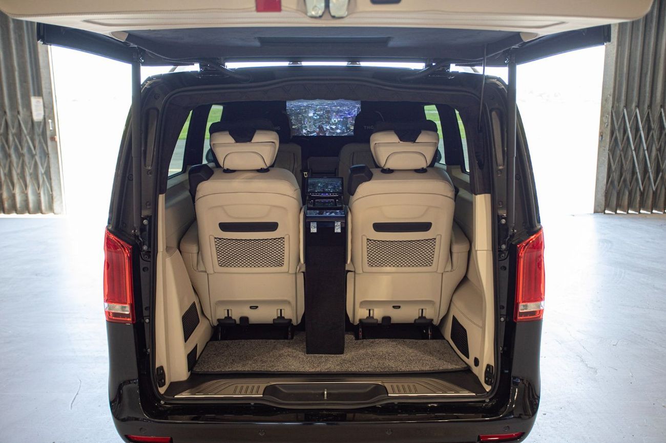 مرسيدس بنز V 300 Senzati GCC VIP Mercedes-Benz Approved Conversion