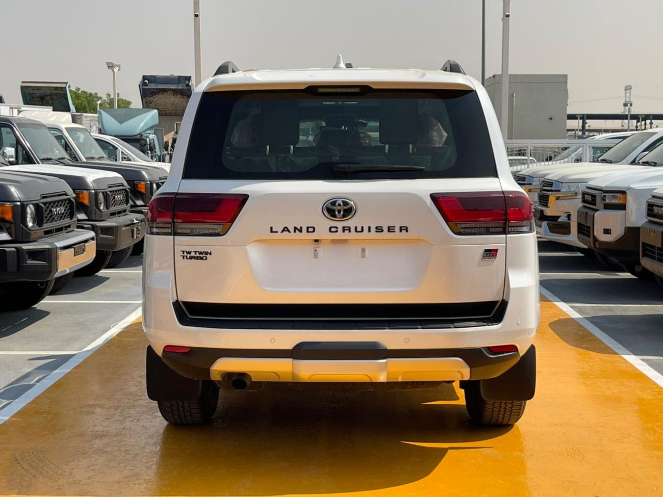 تويوتا لاند كروزر Toyota Land Cruiser GR-S 3.3L DIESEL 2025