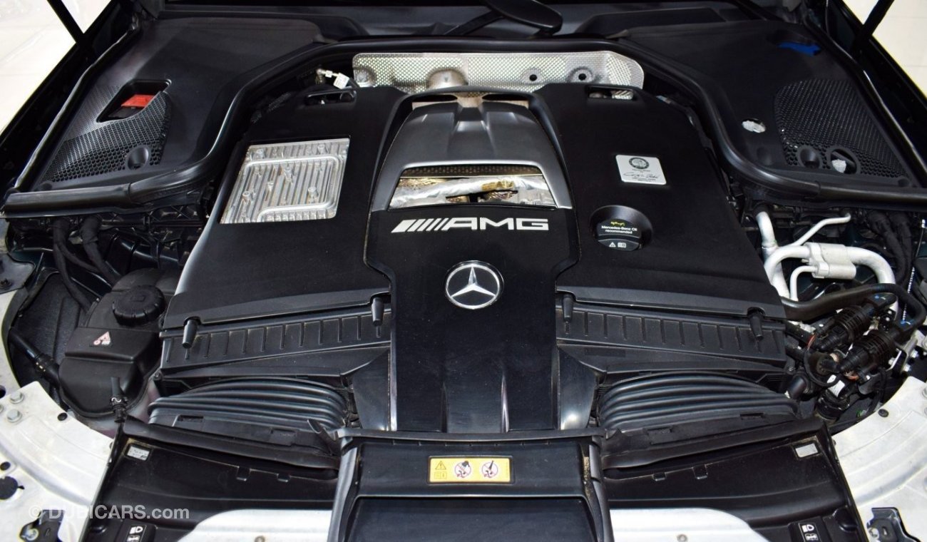 Mercedes-Benz E 63 AMG S V8 BITURBO 4MATIC