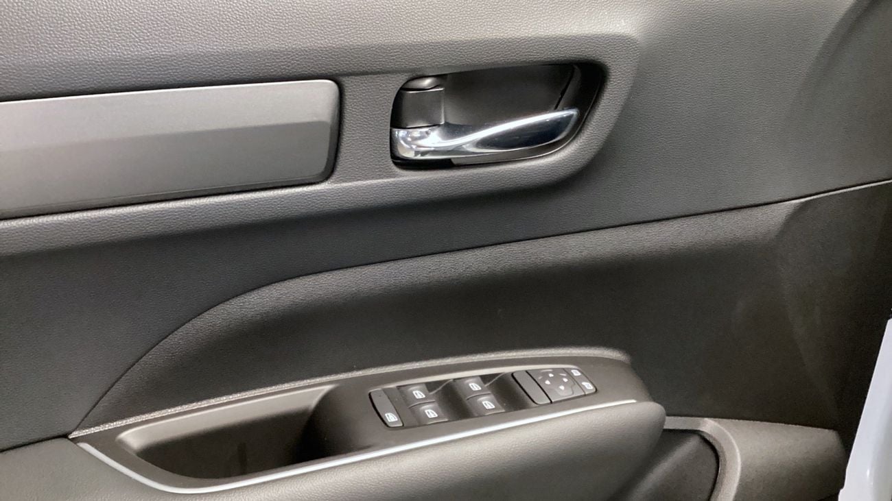 Renault Koleos PE 2.5L FWD PE | Guaranteed Warranty | 0 Down Payment