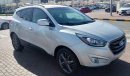 Hyundai Tucson SE  - extremely Clean car a must see