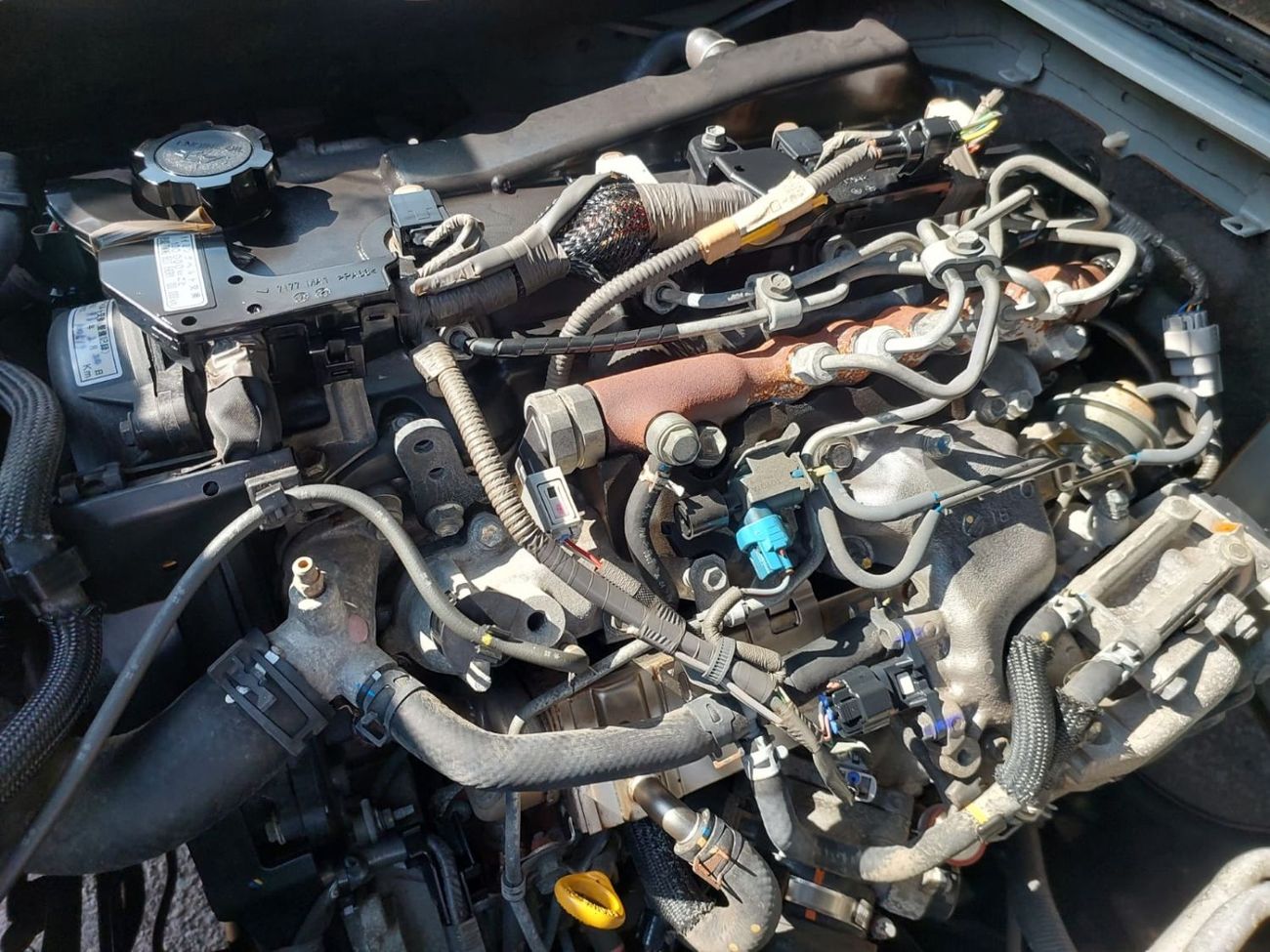 Toyota Hiace (RAMADAN OFFER) TOYOTA HIACE VAN RHD 2014 MODEL 3.0 L DIESEL AUTOMATIC(PM19576)