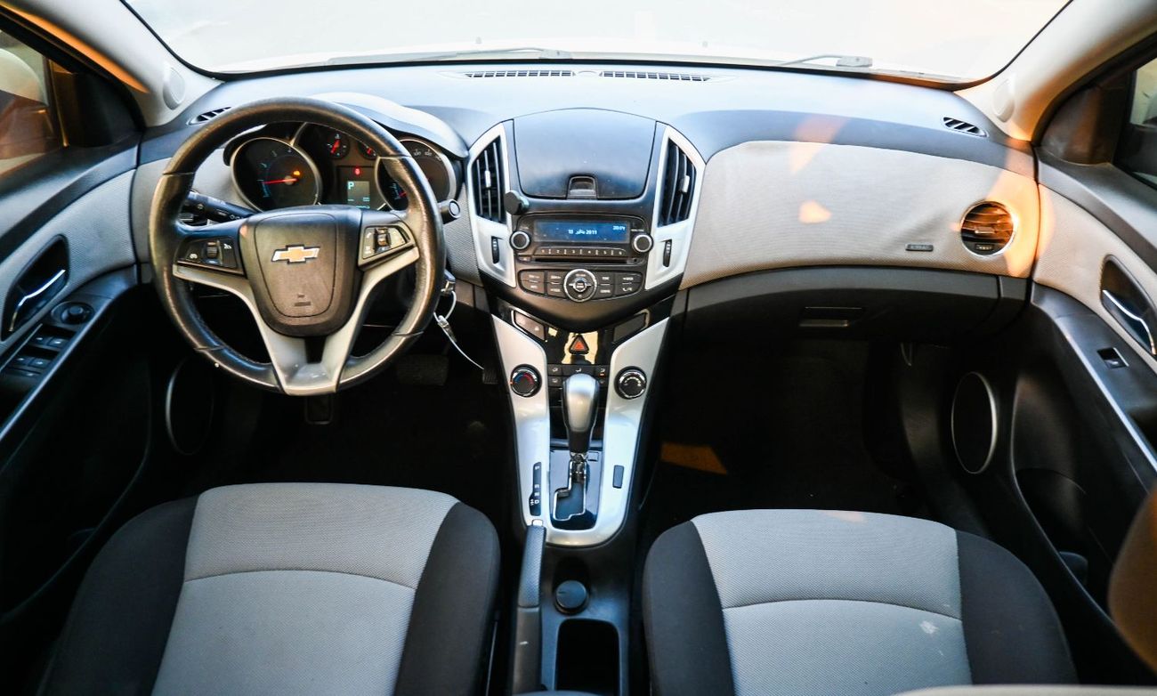 Chevrolet Cruze CHEVROLET CRUZ 2015 GCC IN EXCELLENT CONDITION