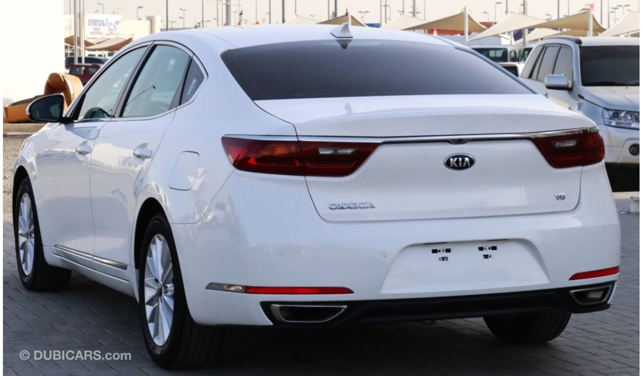 Kia Cadenza GDi Mid Kia Cadenza 2020 GCC in excellent condition without accidents