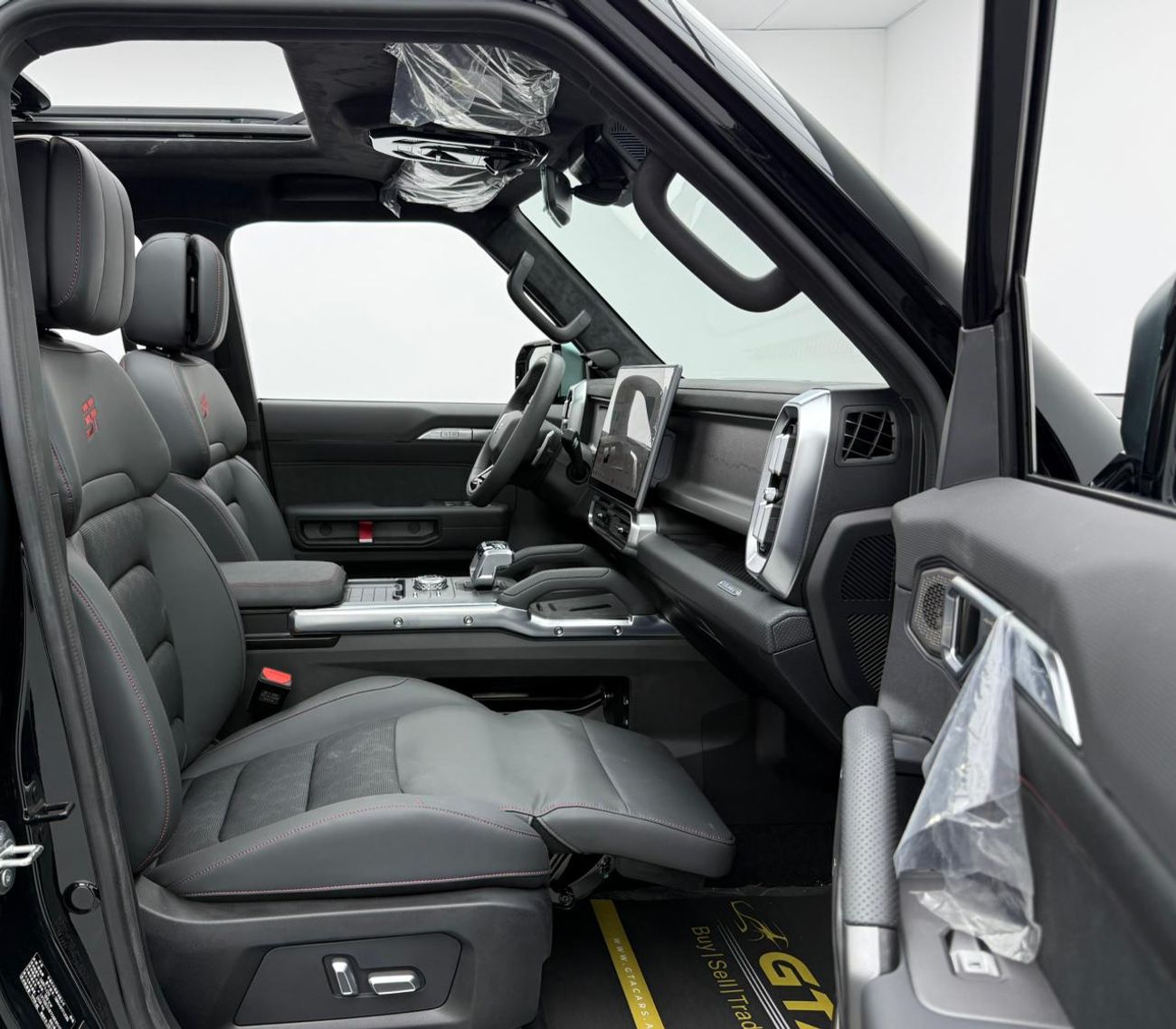 Jetour T2 2024 Jetour T2 Luxury With Defender Kit, Warranty, Very Low Km, Fully Loaded, Excellent Condition