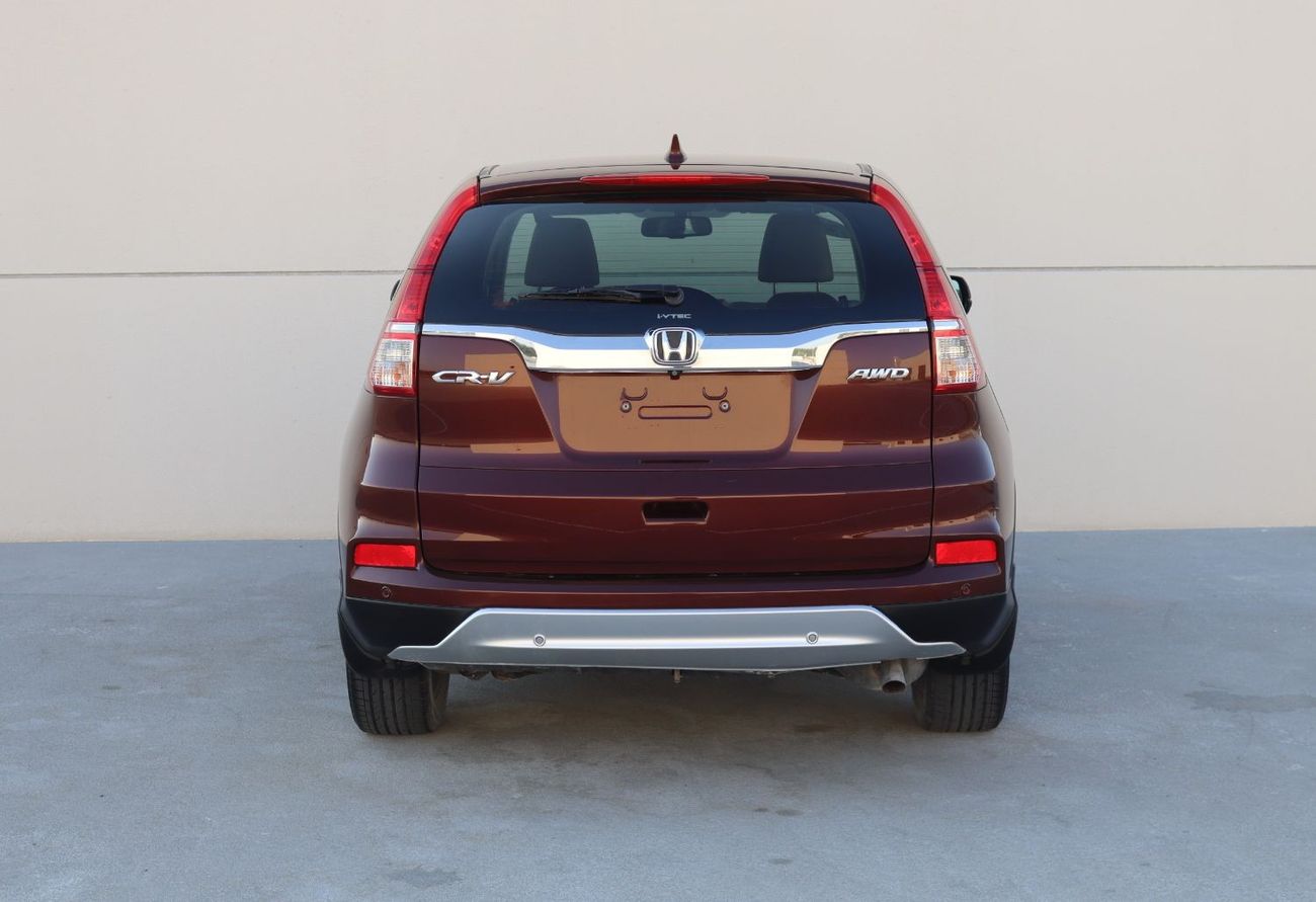 هوندا سي آر في LX خالية من الحوادث - خليجي - فتحة سقف - بحالة الوكالة من الداخل والخارج