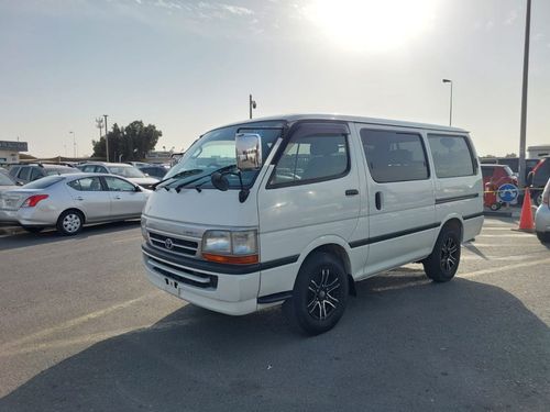 تويوتا هاياس TOYOTA HIACE VAN RHD 2001 MODEL 2.0 L PETROL MANUAL(PM04621)