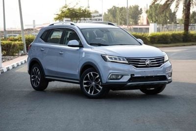 أم جي RX5 2023 MG RX5 2.0 AWD LUXURY - أزرق سماوي من الداخل أبيض وأسود