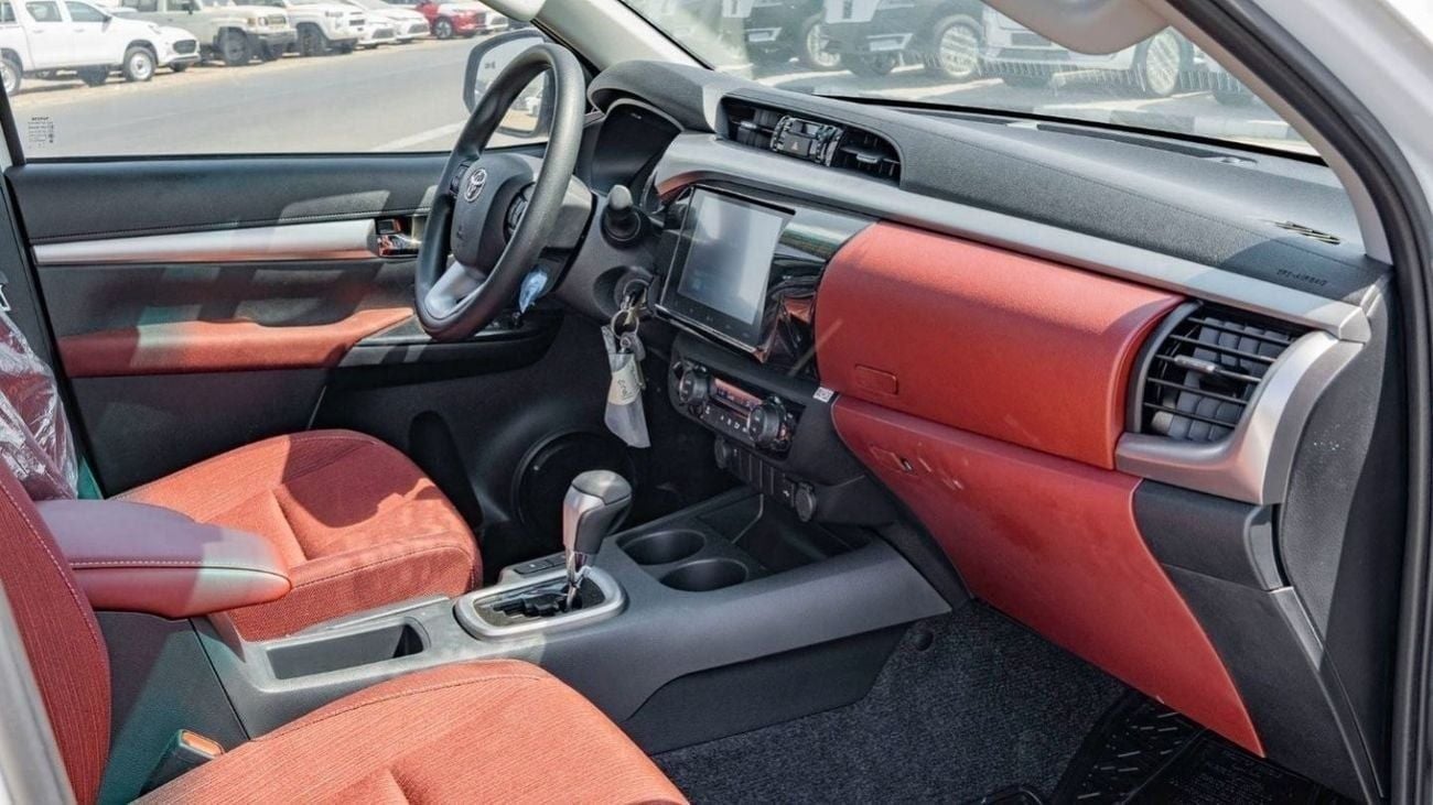تويوتا هيلوكس Toyota Hilux 2.7L D/C AT Model 2024