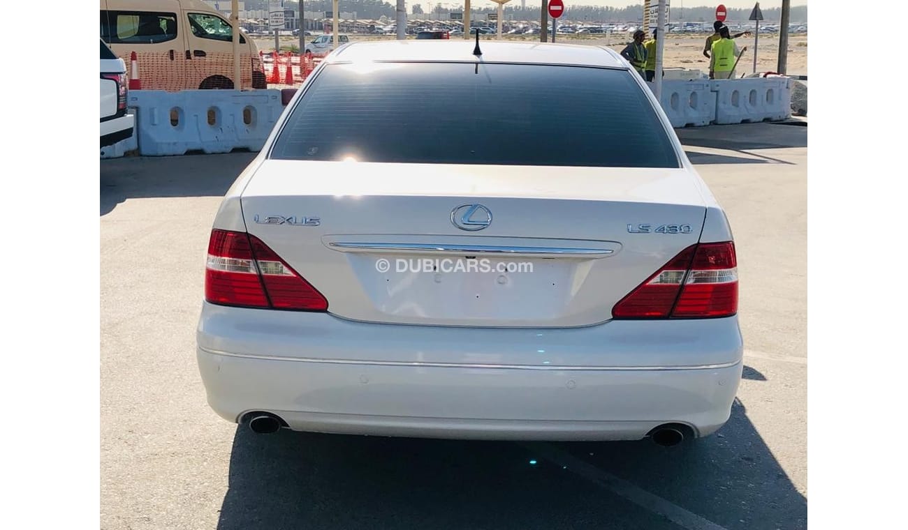 لكزس LS 430 لكزس ال اس 430 خليجي بحاله ممتازه بدون حوادث