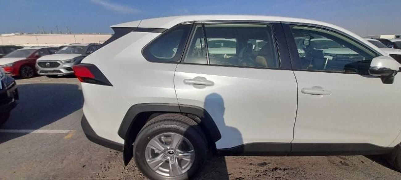 تويوتا راف ٤ Toyota RAV4 Active 4x2 Petrol 2.0L