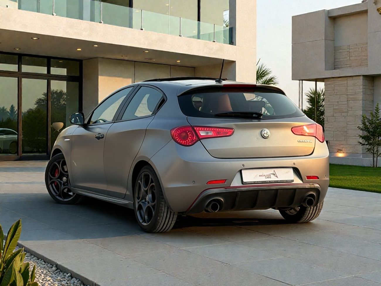 Alfa Romeo Giulietta Veloce A/T | 2018 | GCC SPECS | Full Service History | AED 600 per month