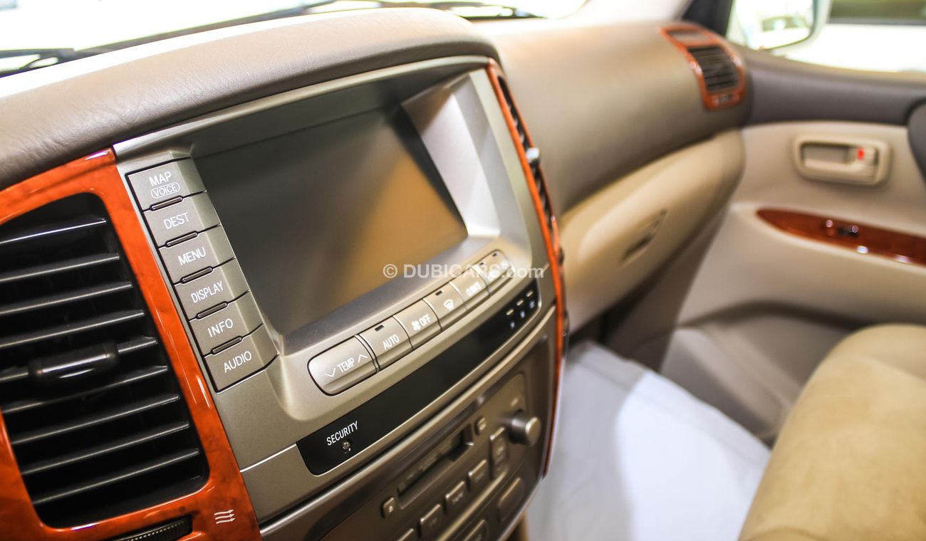 تويوتا لاند كروزر VXR V8