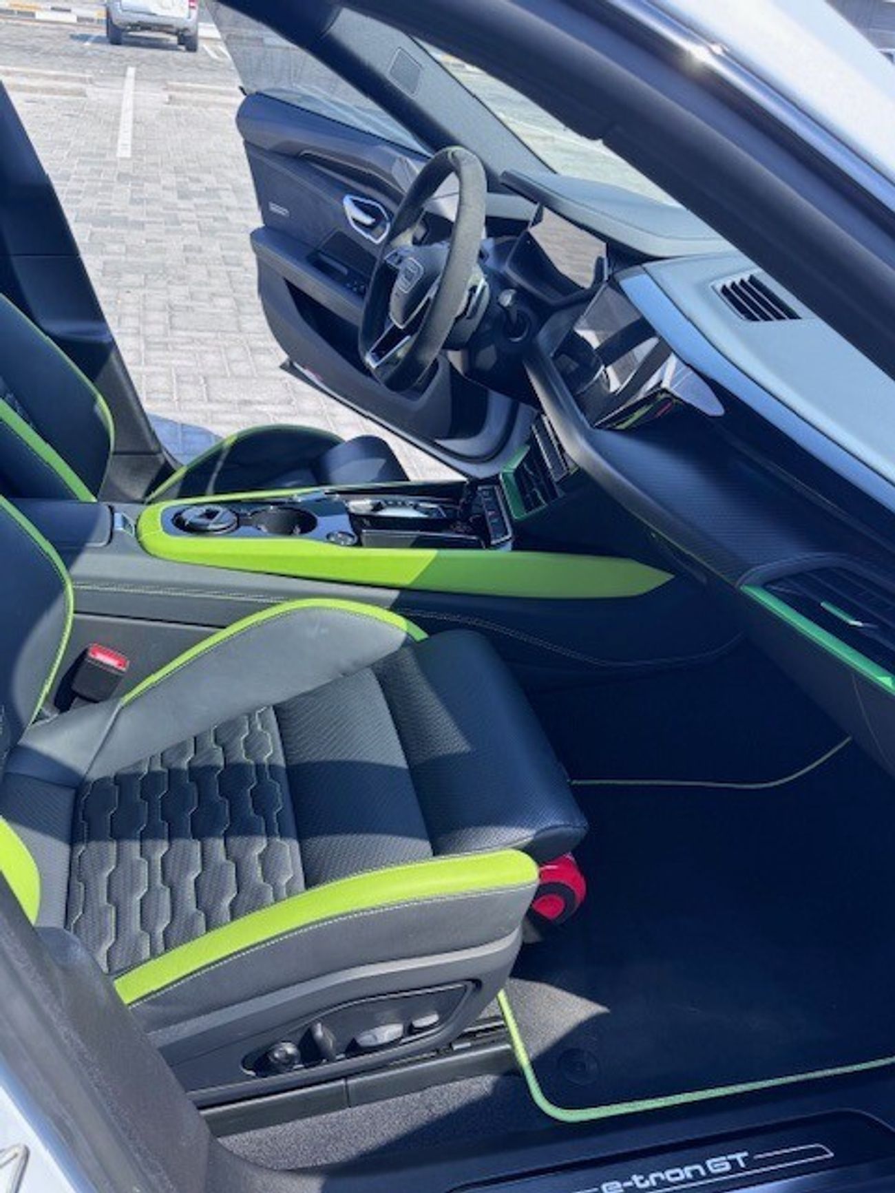 أودي إي ترون جي تي quattro