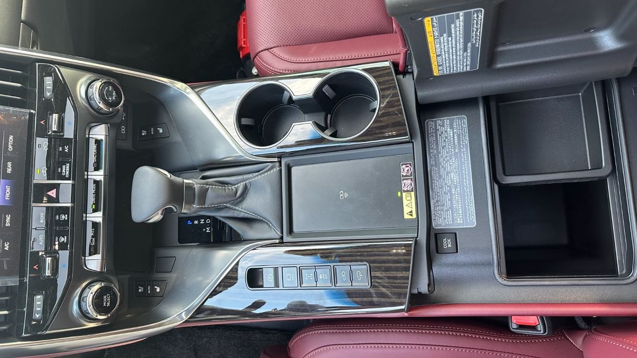 Lexus LX 600 3.5L V6 TWIN TURBO SIGNATURE GCC FOR LOCAL & EXPORT