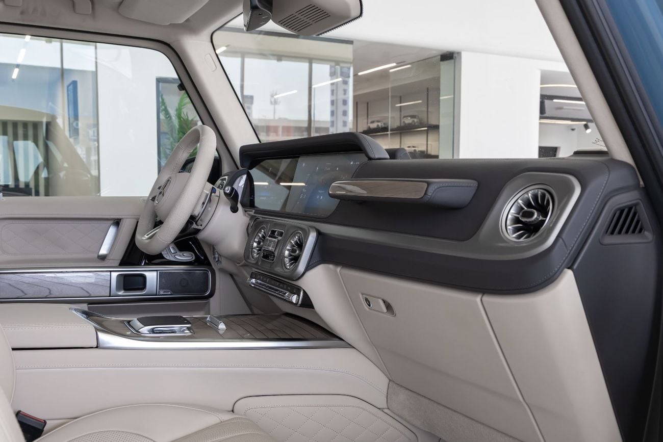 مرسيدس بنز G 63 AMG Mercedes-Benz G-Class | G 63 AMG | Double Night + Performance package | Gargash Auto Warranty | 2025