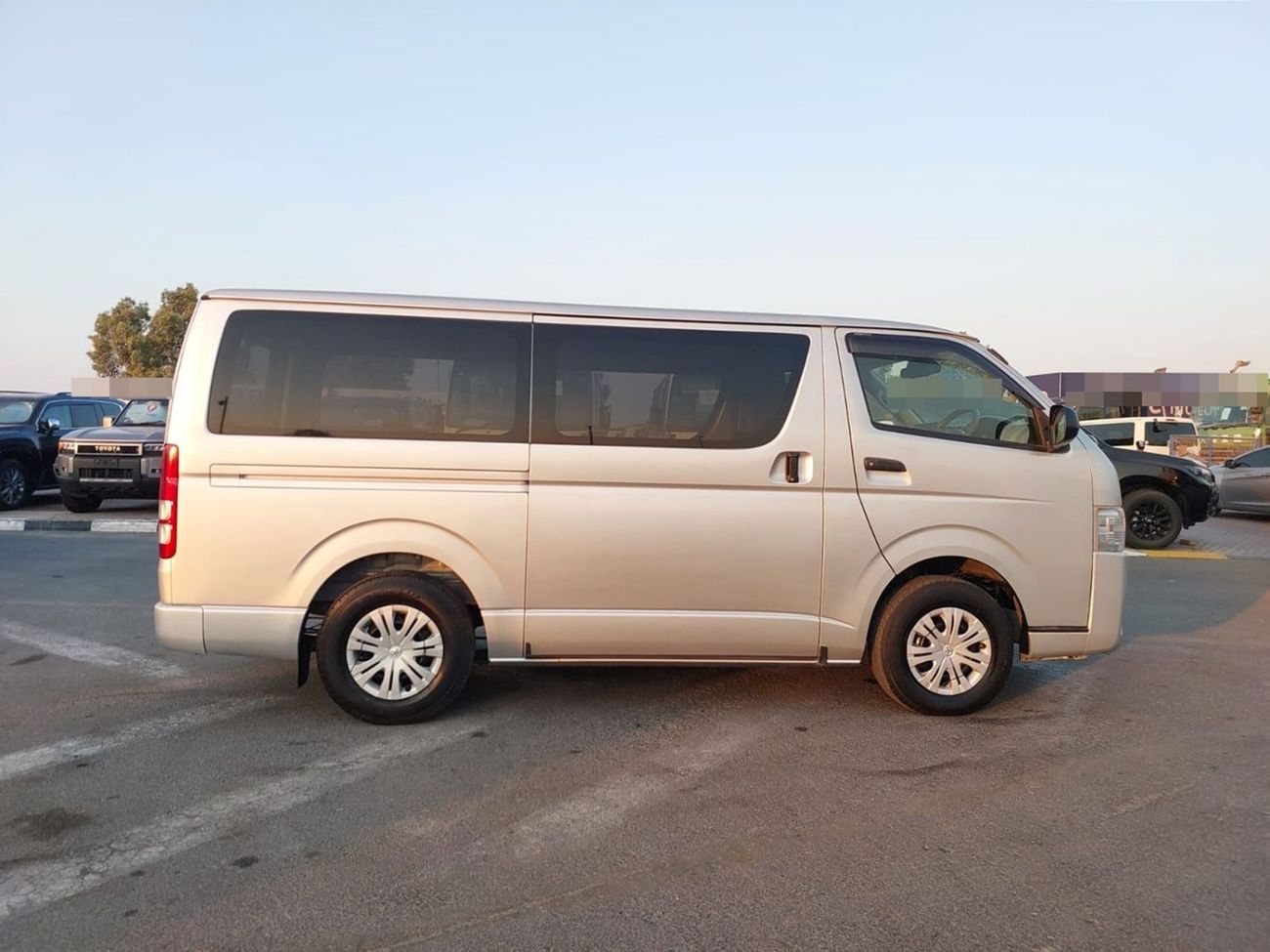 تويوتا هاياس TOYOTA HIACE VAN RHD 2018 MODEL 2.8 L DIESEL AUTOMATIC(PM05971)