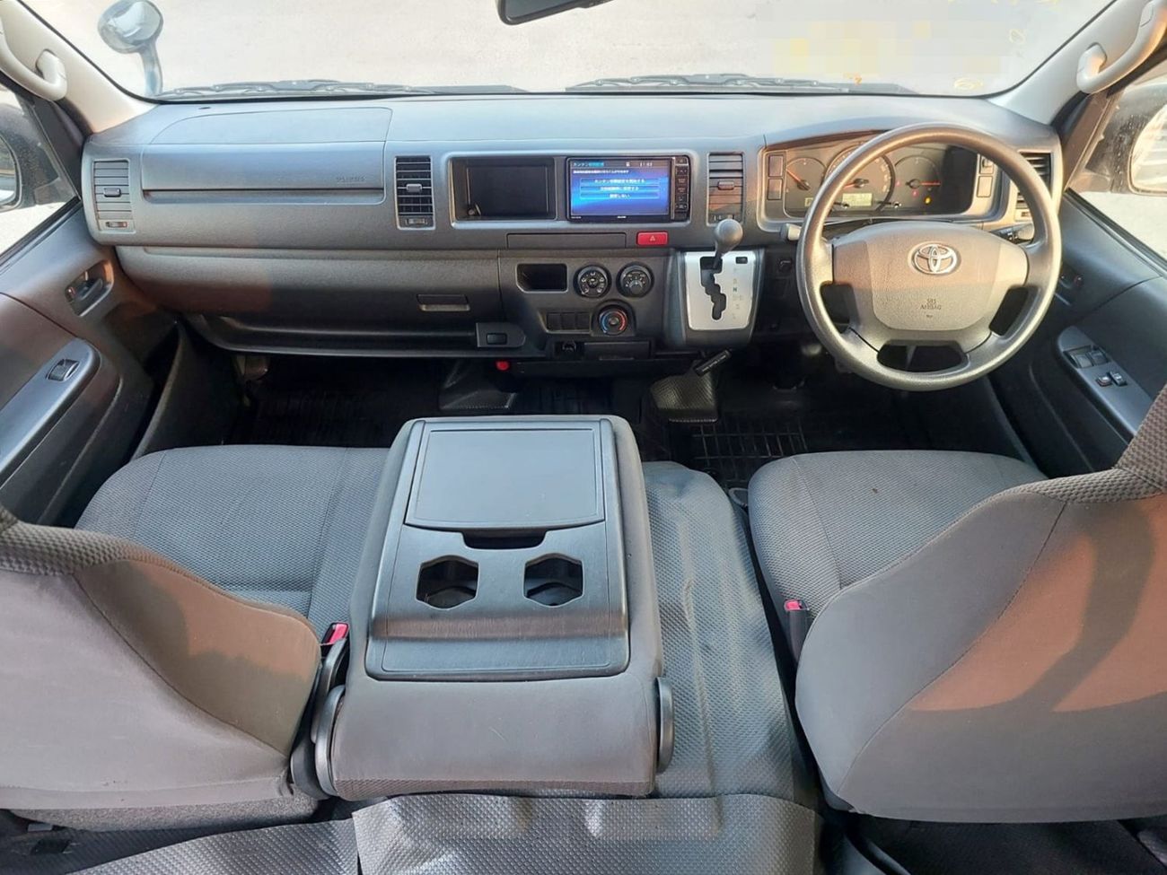 تويوتا هاياس TOYOTA HIACE VAN RHD 2015 MODEL 3.0 L DIESEL AUTOMATIC(PM15202)