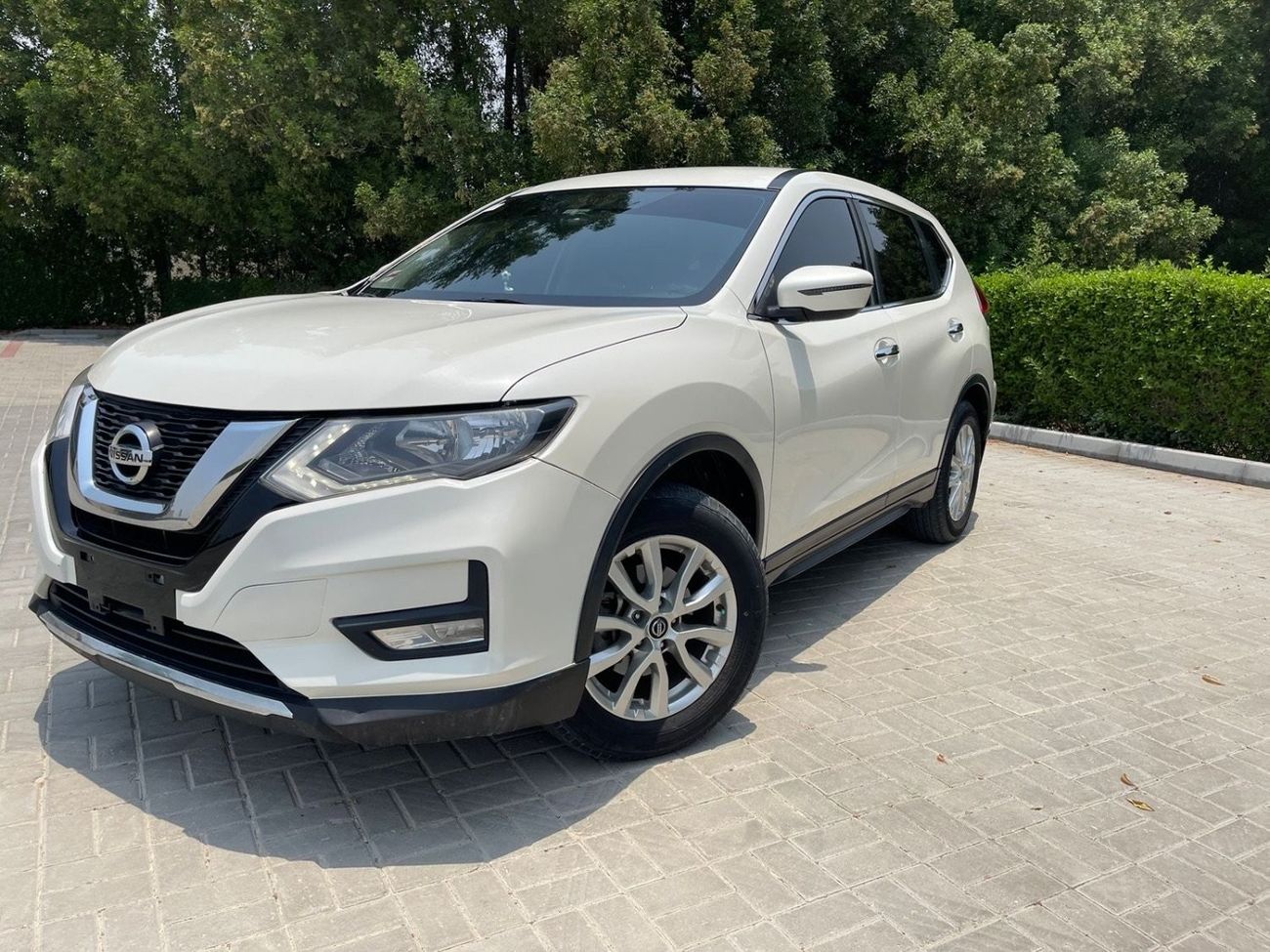 Nissan XTrail SV NISSAN X-TRAIL   MODEL 2019  V4    L2,5   Excellent Condition (GCC  _ SPEC) - VERY GOOD CONDITION