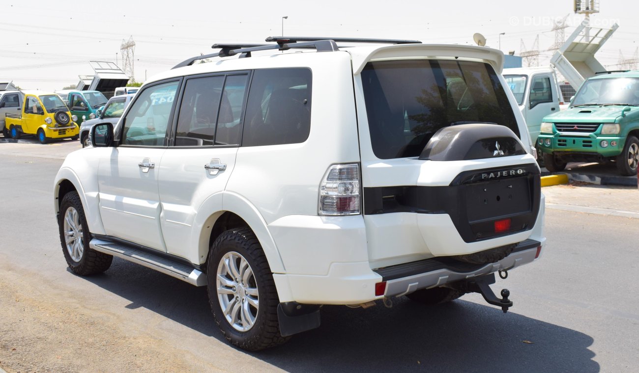 Mitsubishi Pajero D