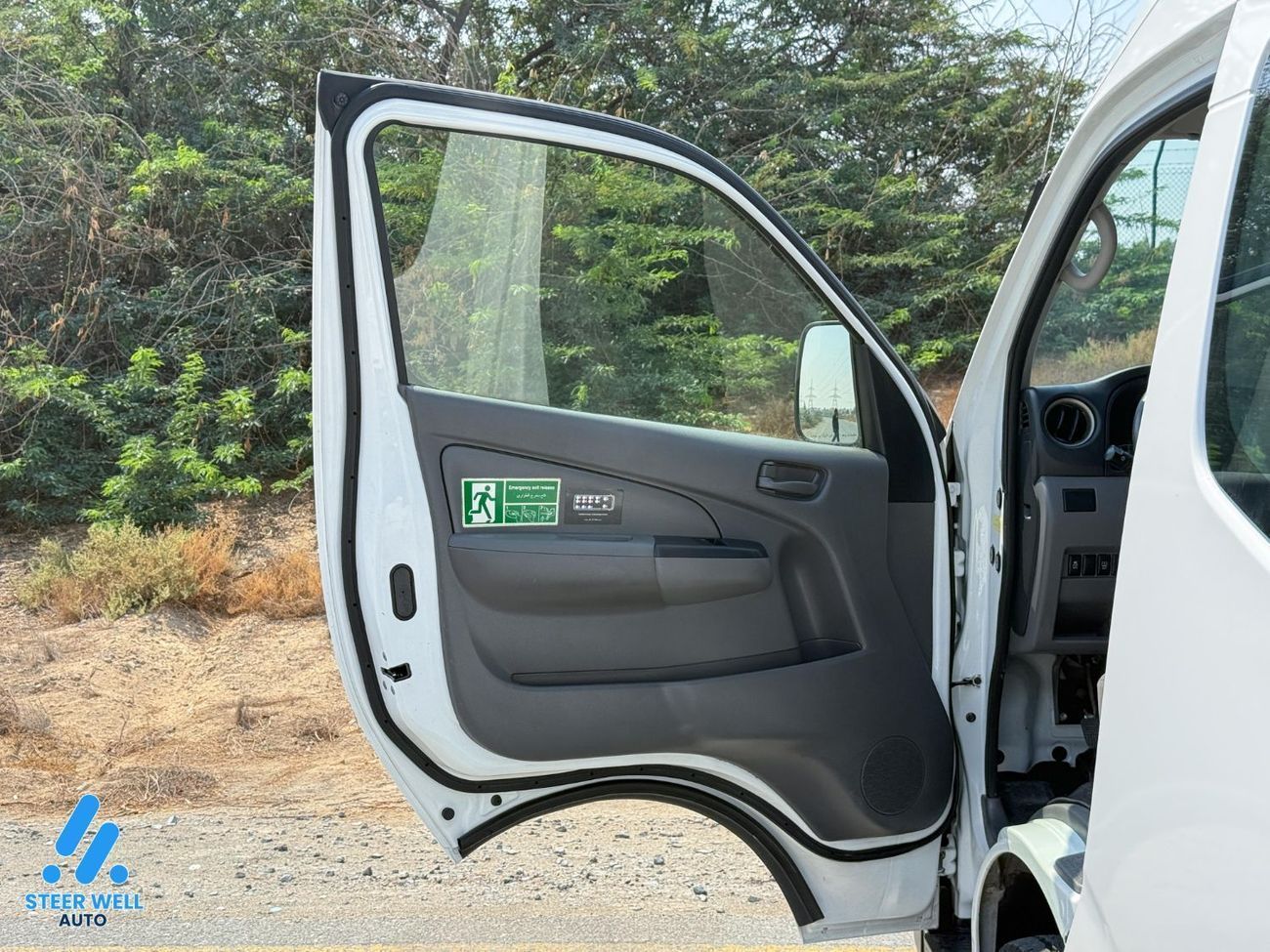 Nissan Urvan Microbus 13-Seater Automatic (5-Door) Microbus 13-Seater Manual (5-Door) NV350 2.5L RWD | 13-Seater