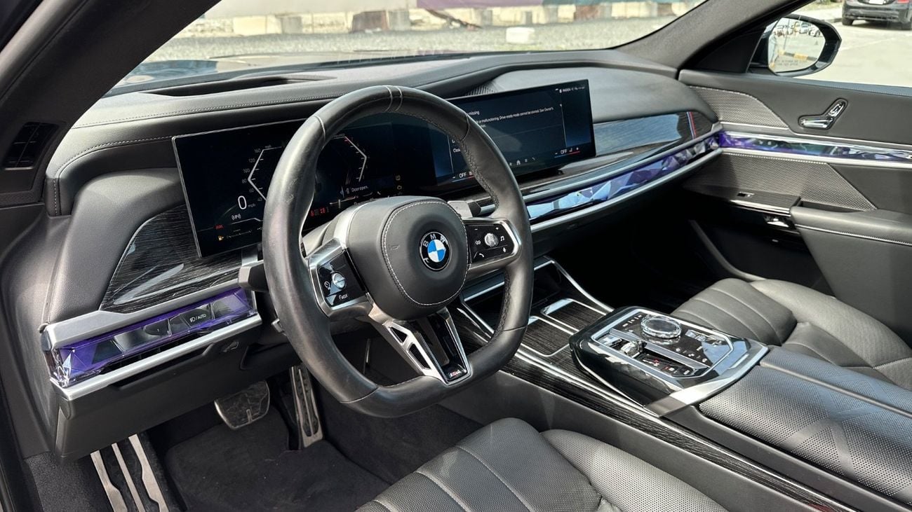 بي أم دبليو 740i 3.0L, V6