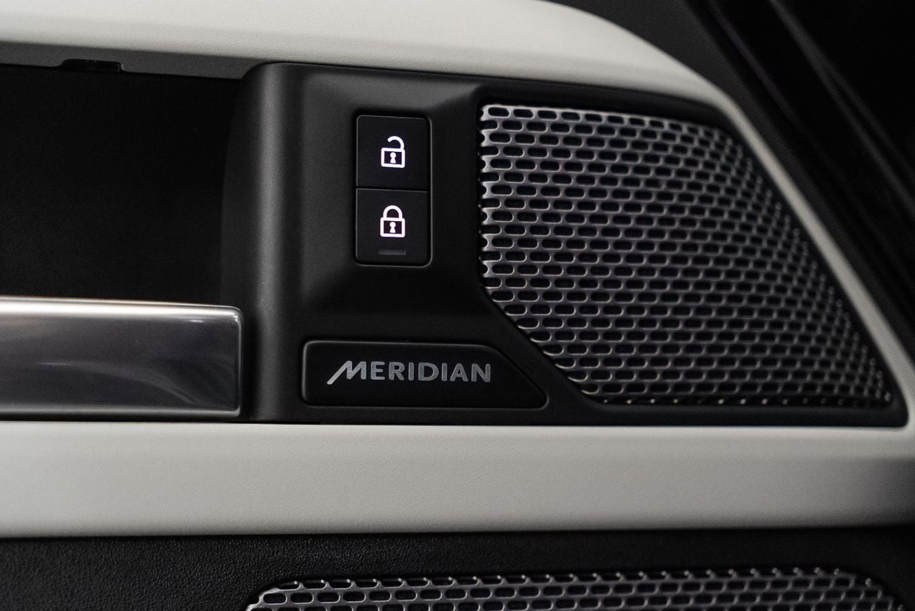 Land Rover Defender P400 110 HSE 3.0L (5 Seater)