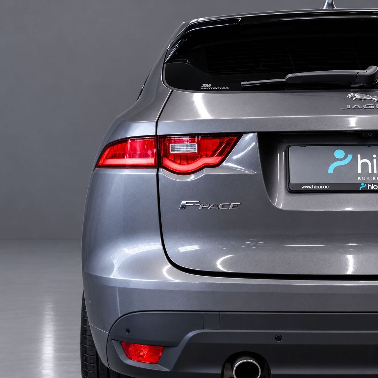 Jaguar F-PACE R-SPORT AED 1,244 p.m • 0% Downpayment • R-Sport • 1 Year Warranty
