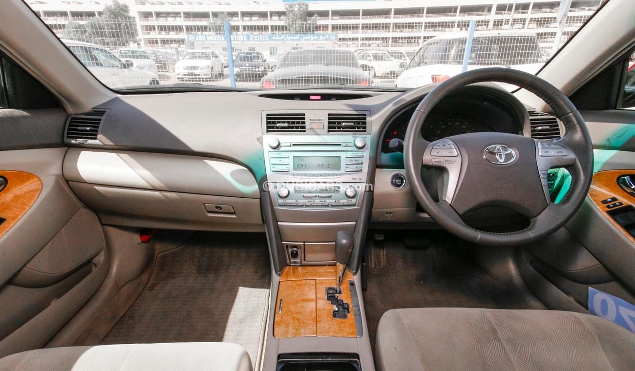 تويوتا كامري G