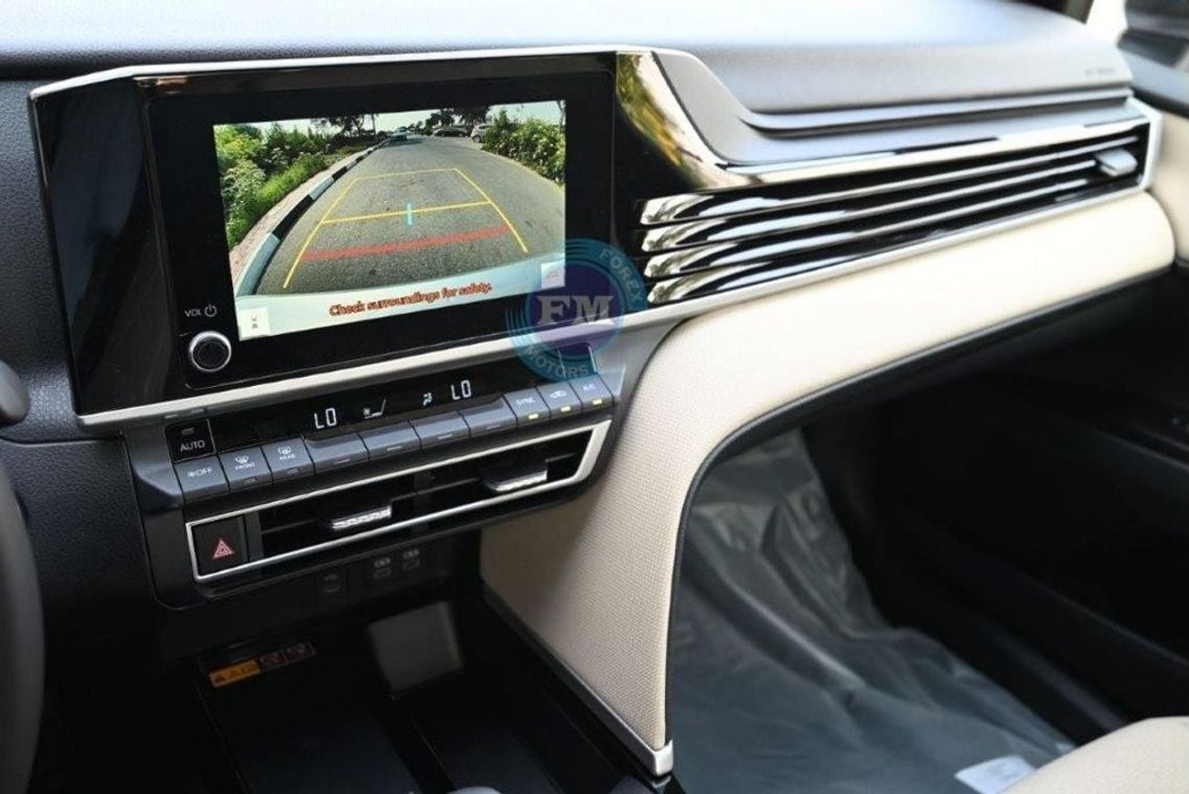 Toyota Camry LE Hybrid 2.5L Automatic