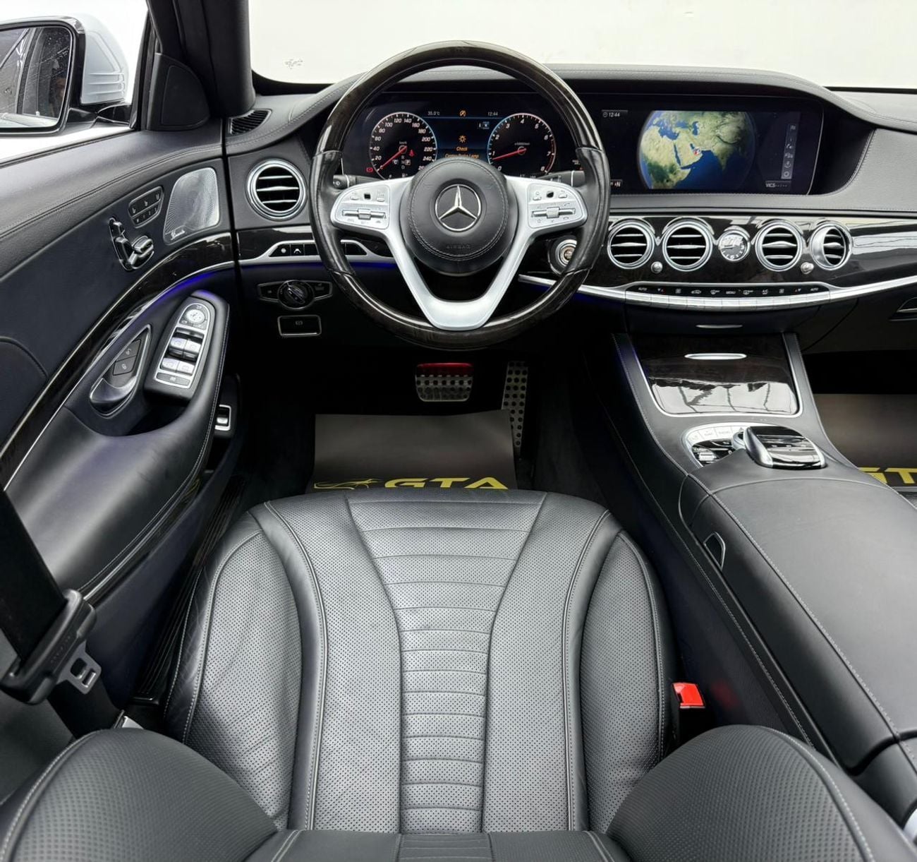 Mercedes Benz S560 Std 4.0L (469 HP)