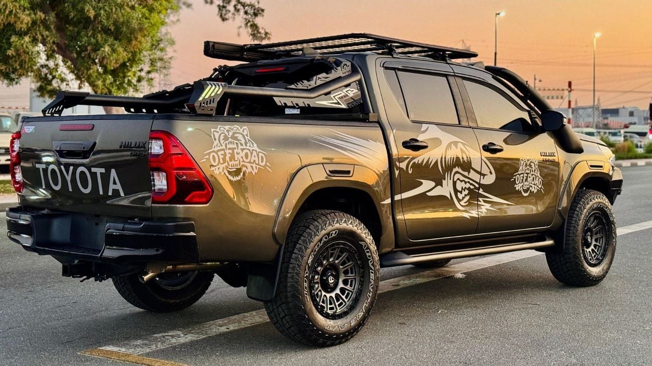 تويوتا هيلوكس OFF-ROAD MODIFIED | AWNING CAMPING TENT | 2.8L DIESEL | MT | 2023 | REAR VIEW CAMERA