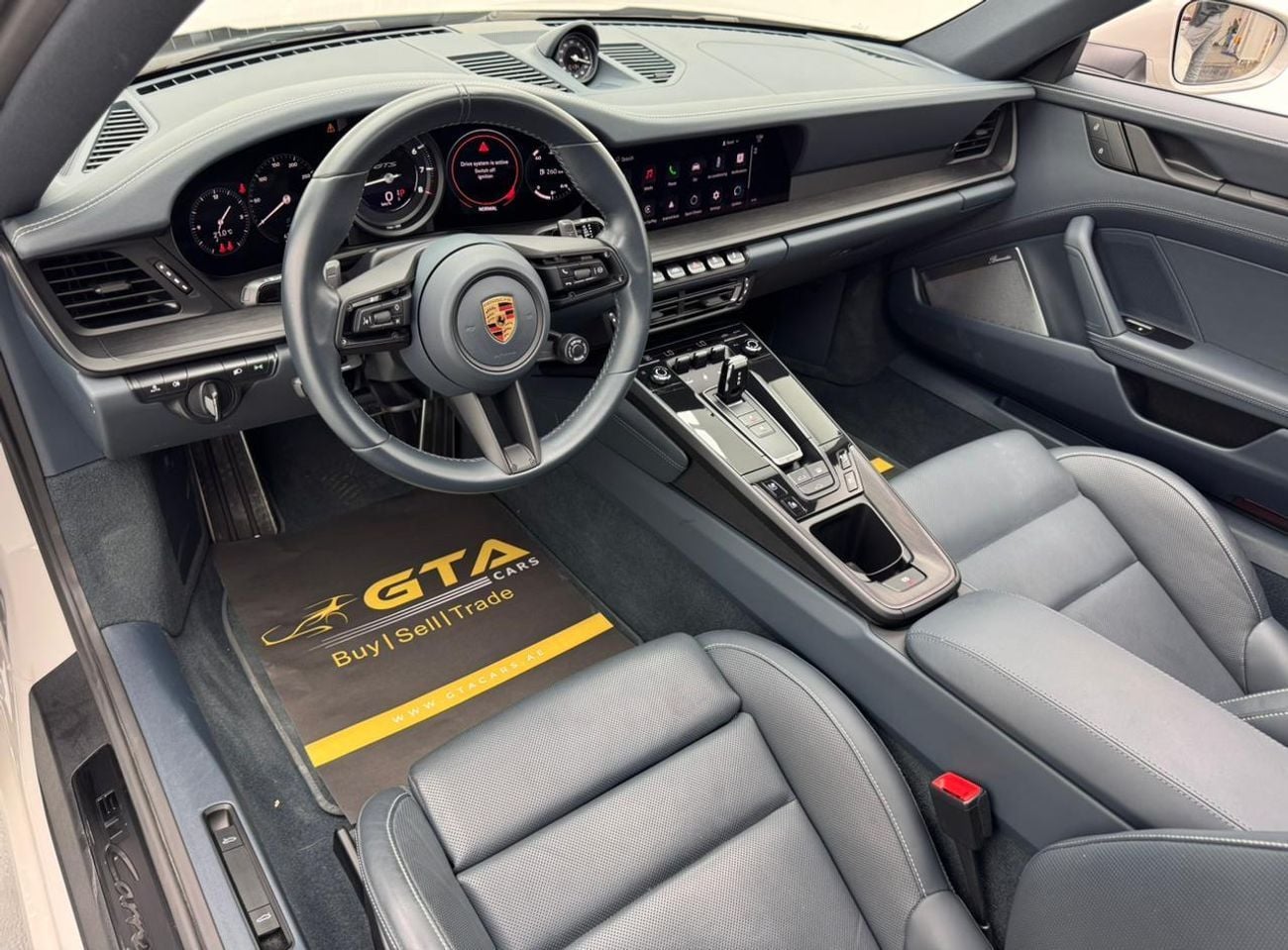 Porsche 911 Carrera GTS 3.0L (450 HP) Coupe
