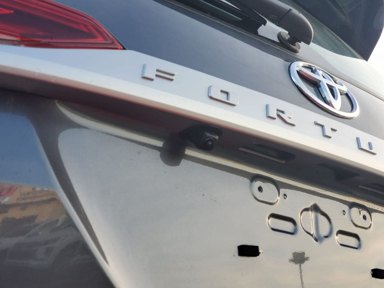 تويوتا فورتونر Toyota Fortuner GX A/T 4X2 2.7L V4 2022 Model Gray Color