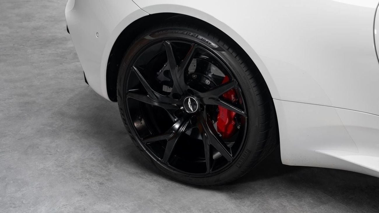 Aston Martin DBS Superleggera 5.2L Superleggera - 2019 - GCC Specs